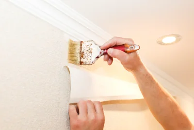 Pose de papier peint à Thalamy — revêtements muraux et toiles de verre